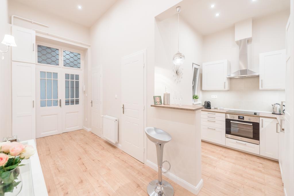 White Trees Apartment Budapest Luaran gambar